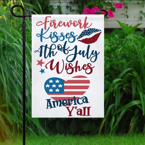 Yard flag and 2 beverage tumbler containers BUNDLE 4th of July NWT - Picture 4 of 4